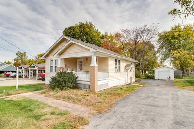 431 S Prairie Street, House other with 2 bedrooms, 1 bathrooms and 6 parking in Bethalto IL | Image 3