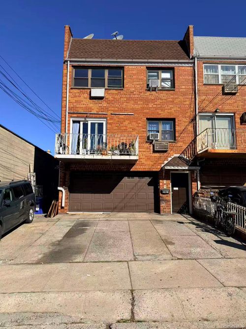 5907 59th Dr, Maspeth, NY, 11378-3207 | Card Image