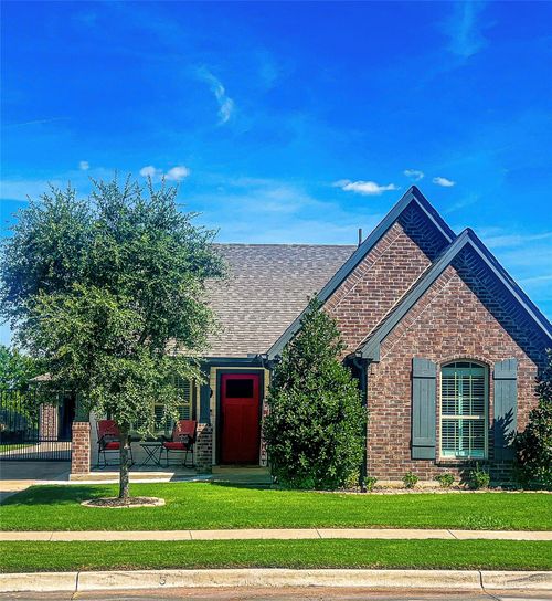 229 Tinker Trl, Burleson, TX, 76028-5931 | Card Image