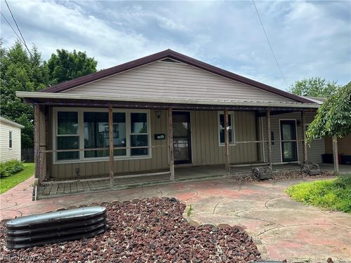 1806 Foley Ave, Parkersburg, WV, 26104-1915 | Card Image