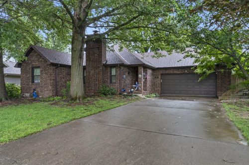 413 Hightower Ave, Nixa, MO, 65714-8755 | Card Image