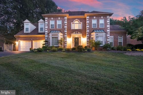 11192 Longwood Grove Dr, RESTON, VA, 20194-1300 | Card Image