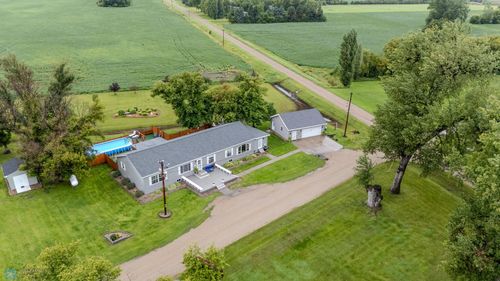 219 4th St, Embden, ND, 58079-4213 | Card Image