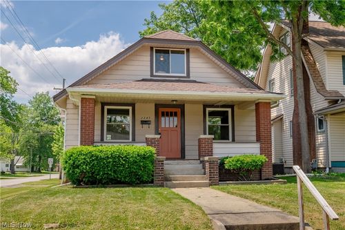 2245 Shunk Avenue, Alliance, OH, 44601 | Card Image