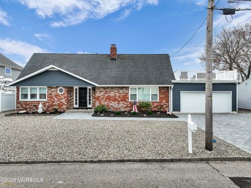 933 Montauk Dr, Forked River, NJ, 08731-2008 | Card Image