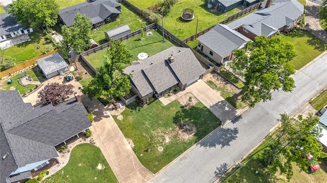 1303 W Pine St, House other with 3 bedrooms, 2 bathrooms and null parking in Rogers AR | Image 28