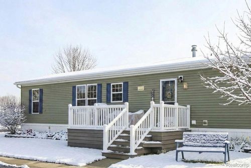 501 Kinloch, Temperance, MI, 48182-2330 | Card Image