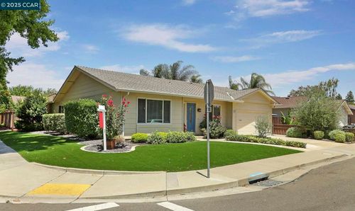 4697 Canary Dr, Pleasanton, CA, 94566-5527 | Card Image