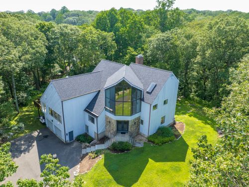 21 Woods End Dr, Wilton, CT, 06897-2834 | Card Image