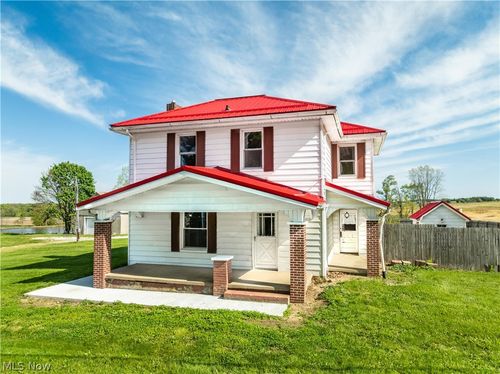 10725 Lisbon St, Louisville, OH, 44641-9613 | Card Image