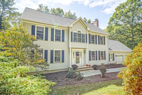 4 Vaillan Ct, Prospect, CT, 06712-1062 | Card Image