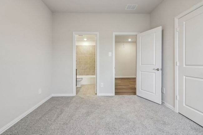 Photo is not of the actual home, but is an inspirational photo of builder’s model home and may depict options, furnishings, and/or decorator features that are not included. | Image 28