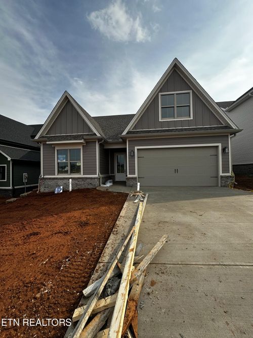 11580 Olympic Valley Dr, Knoxville, TN, 37932-3693 | Card Image