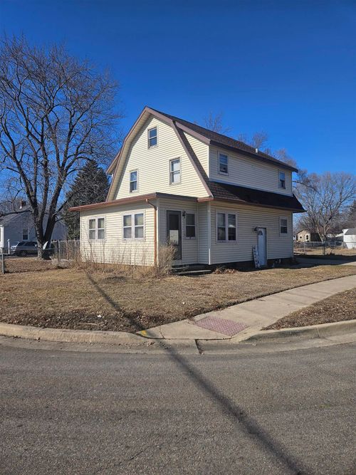 7650 Rogers St, Machesney Park, IL, 61115-2942 | Card Image