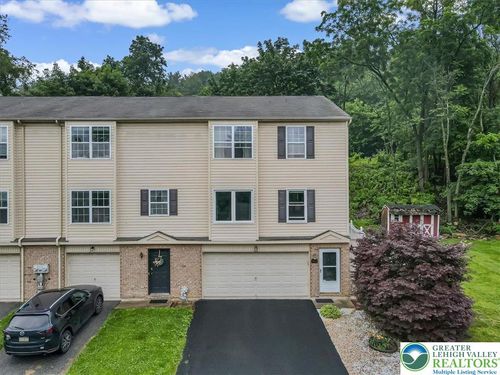617 Lehigh Gap St, Walnutport, PA, 18088-1321 | Card Image