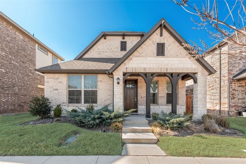 1329 Buckeye Trl, Garland, TX, 75042-4068 | Card Image