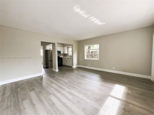 apt-2-4317 Ne 21st Ave, Fort Lauderdale, FL, 33308-5645 | Card Image