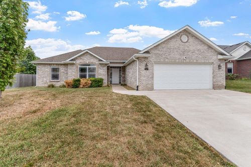 5006 Craydon Dr, Columbia, MO, 65203-9032 | Card Image