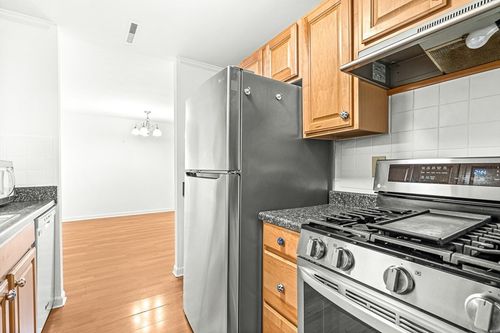 apt-110-6 Greenbriar Dr, North Reading, MA, 01864-3140 | Card Image