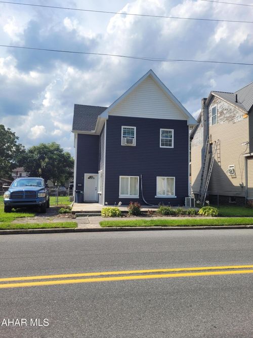 1331 N 4th Ave, Altoona, PA, 16601-6130 | Card Image