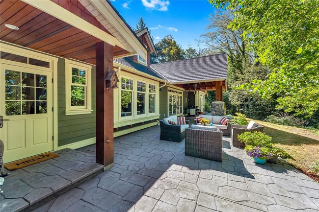 6140 Lakes Rd, House other with 5 bedrooms, 5 bathrooms and 4 parking in Duncan BC | Image 37