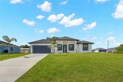 8030 Sherwood Cir, Labelle, FL, 33935-5421 | Card Image