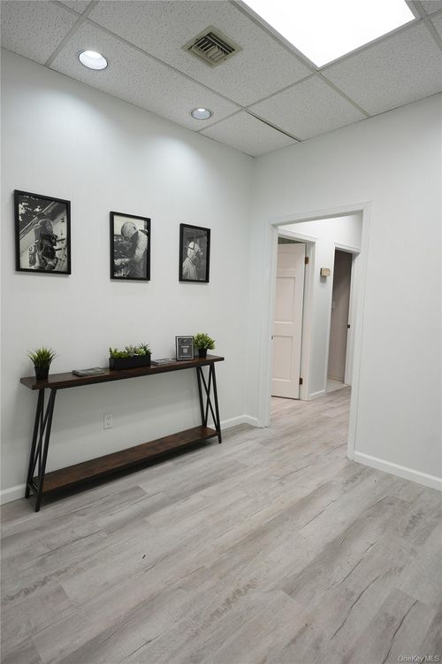 38 Church St, Patchogue, NY, 11772-3587 | Card Image