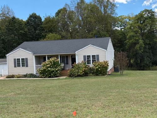 1206 Airport Rd, Moneta, VA, 24121-3581 | Card Image