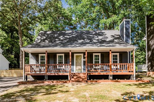 10106 Huntersdell Ln, North Chesterfield, VA, 23235-4570 | Card Image