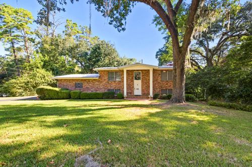 2205 Gibbs Dr, TALLAHASSEE, FL, 32303-4717 | Card Image