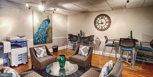 apt-0b-207-3900 Chestnut St, PHILADELPHIA, PA, 19104-3121 | Card Image