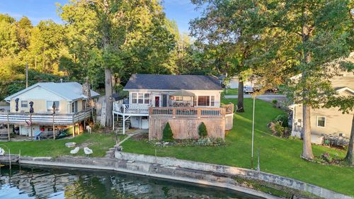 530 Bayview Dr, Rome City, IN, 46784-9710 | Card Image