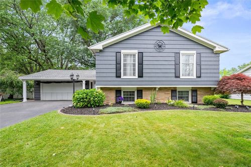 46 Shale Dr, Greece, NY, 14615-1432 | Card Image