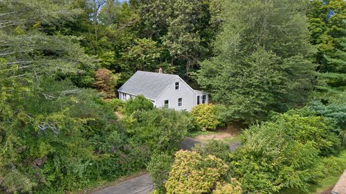 46 Kelsey St, Middletown, CT, 06457-5127 | Card Image