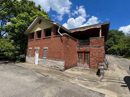 1910 W Arlington Road, Bloomington, IN, 47404 | Card Image