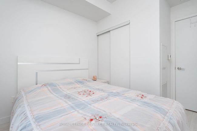 4708 - 8 Eglinton Ave E, Condo with 2 bedrooms, 2 bathrooms and null parking in Toronto ON | Image 19