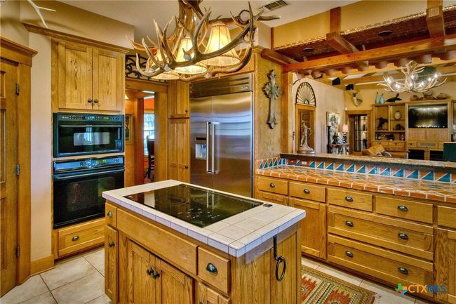 521 Bluff Creek Rd, Home with 3 bedrooms, 4 bathrooms and null parking in Center Point TX | Image 10