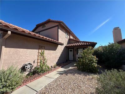 2409 Muirfield Avenue, House other with 3 bedrooms, 2 bathrooms and null parking in Henderson NV | Image 2