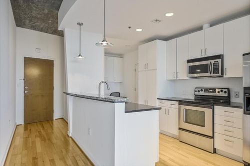 unit-716-943 Peachtree St Ne, Atlanta, GA, 30309-3990 | Card Image