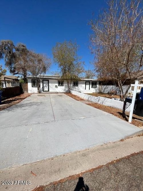 812 S Greenleaf Ln, Avondale, AZ, 85323-2508 | Card Image