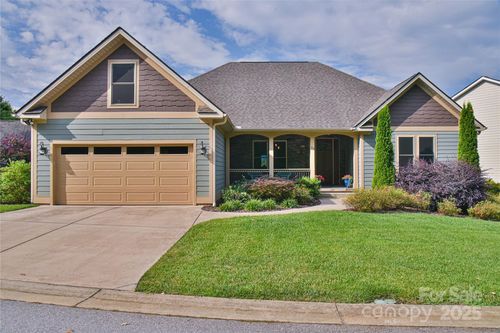 35 Dreambird Dr, Leicester, NC, 28748-0139 | Card Image