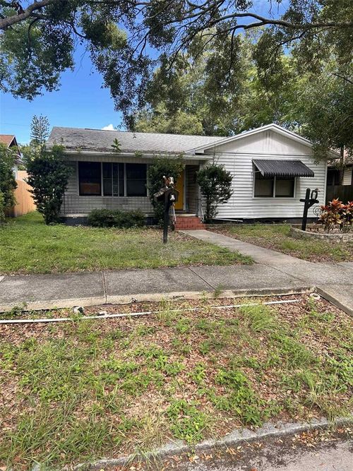 1110 12th St N, ST PETERSBURG, FL, 33705-1133 | Card Image