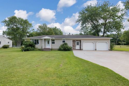 8897 Horseshoe Dr, Erie, PA, 16510-5009 | Card Image