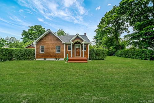 75 Champlin Avenue, Brookhaven, NY, 11713 | Card Image
