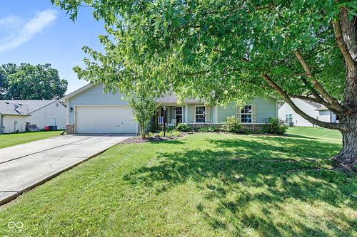 5153 Pine Hill Dr, Noblesville, IN, 46062-6774 | Card Image