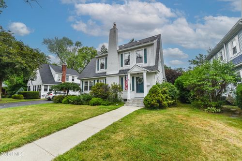 2055 Nott St, Niskayuna, NY, 12309-4306 | Card Image