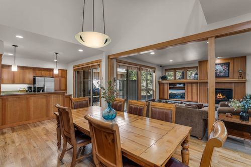 33-57124 Evergreen Loop, Sunriver, OR, 97707 | Card Image