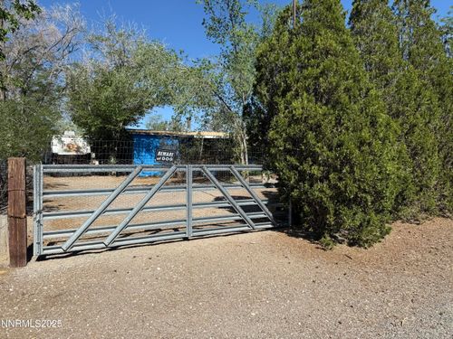 3815 Amber St, Silver Springs, NV, 89429-9332 | Card Image