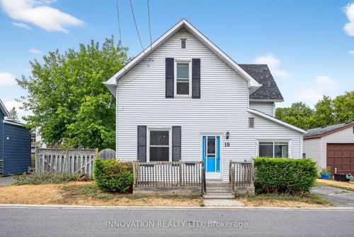 19 Herriott St, Carleton Place, ON, K7C2A4 | Card Image