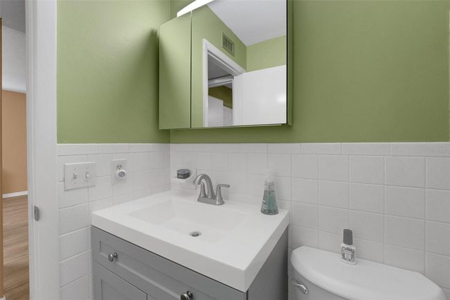APT-24 - 2256 Philippine Dr, Condo with 2 bedrooms, 2 bathrooms and null parking in CLEARWATER FL | Image 26